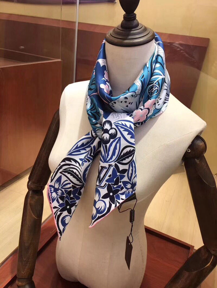 Louis Vuitton Scarf LVS00141